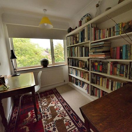 Cosy House, A Train Spotter'S Delight! Villa New Alresford Bagian luar foto