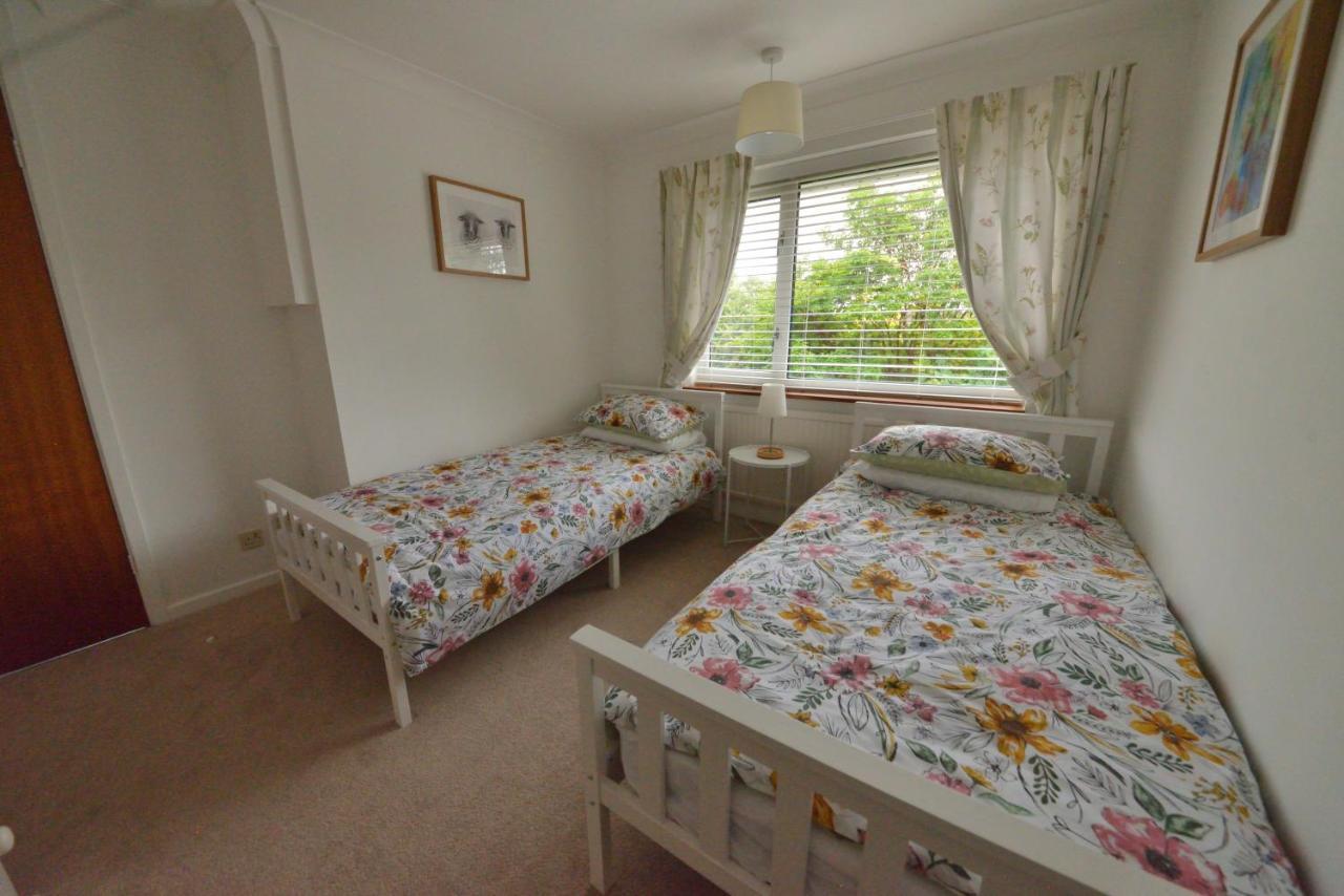 Cosy House, A Train Spotter'S Delight! Villa New Alresford Bagian luar foto